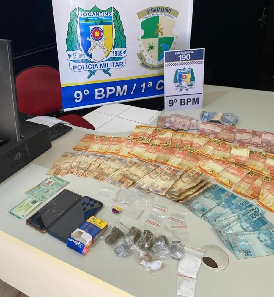 Na ação, foram apreendidos o entorpecente, um celular modelo Samsung A11 e a quantia de R$ 2.987,00 em dinheiro – Foto: Ascom / 9º BPM / PMTO