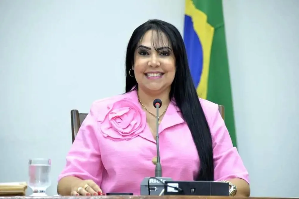 Deputada Professora Janad Valcari durante sessão na Assembleia Legislativa em Palmas – Foto: Euzébio Silva / Assessoria 