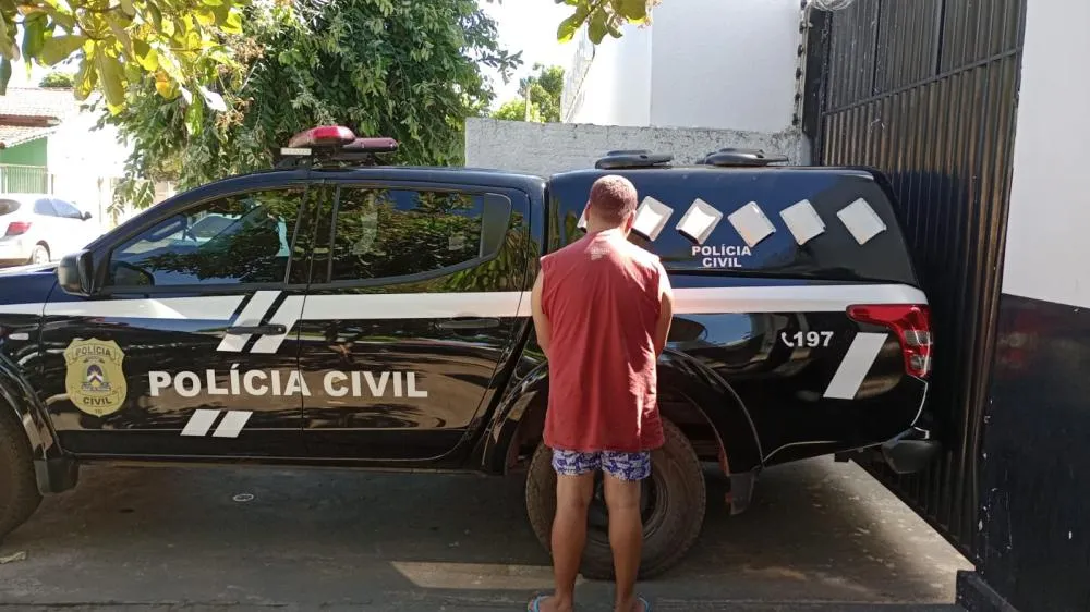 Sugestão de legenda: Homem é investigado por tráfico e associação para o tráfico e foi preso na manhã de hoje pela PC-TO. - Foto: DICOM SSP TO