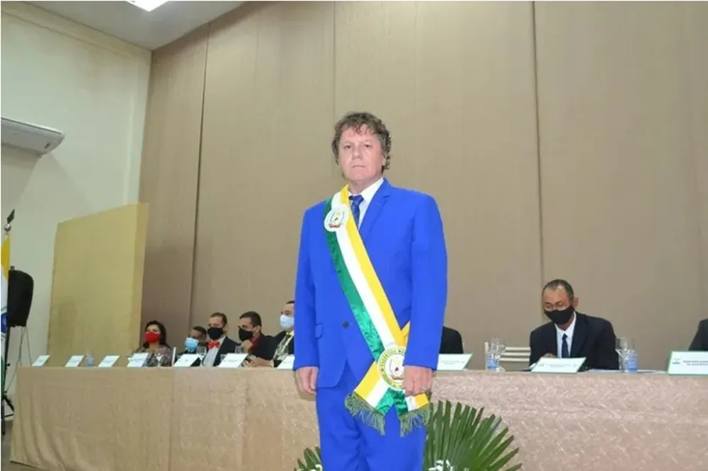 Prefeito de Colinas do Tocantins enfrenta denúncias, mas mantém alta aprovação popular 